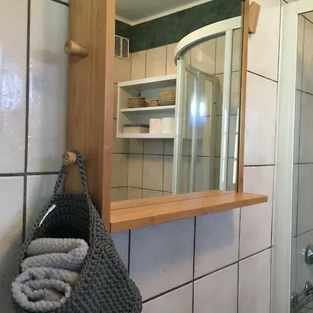 Apartma Hiska 1&2 بيت للعطل *