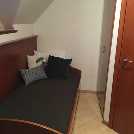 بيت للعطل Apartma Hiska 1&2
